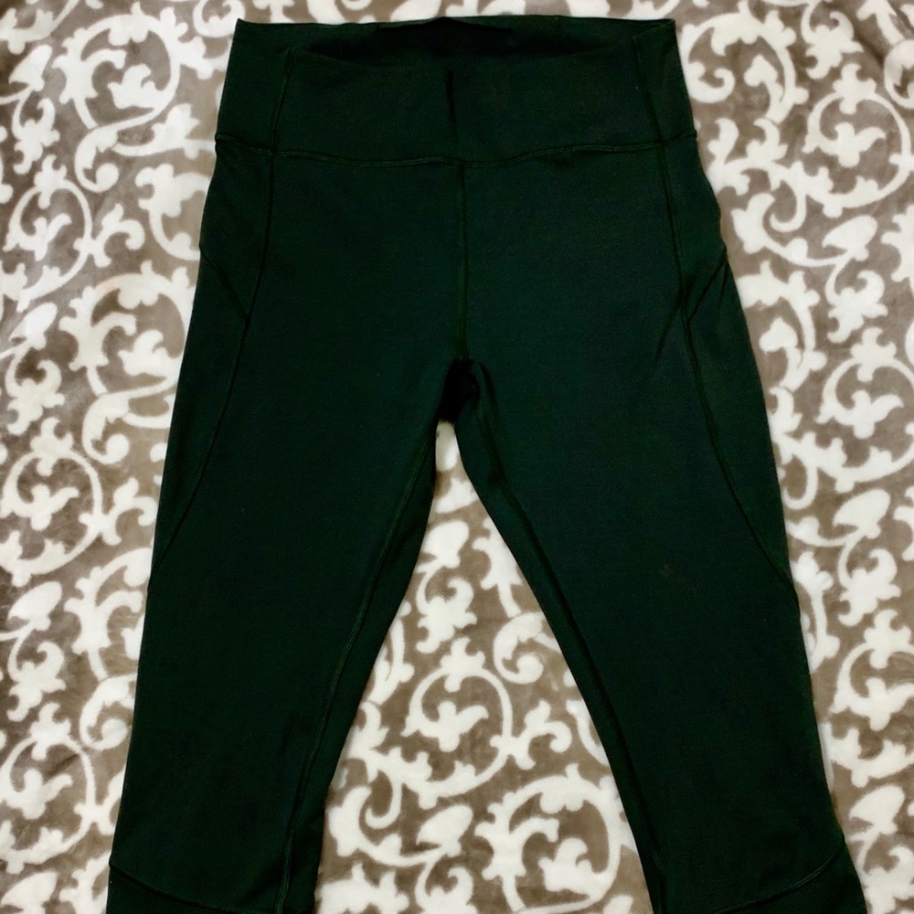 Lululemon In Movement Crop Sz 10